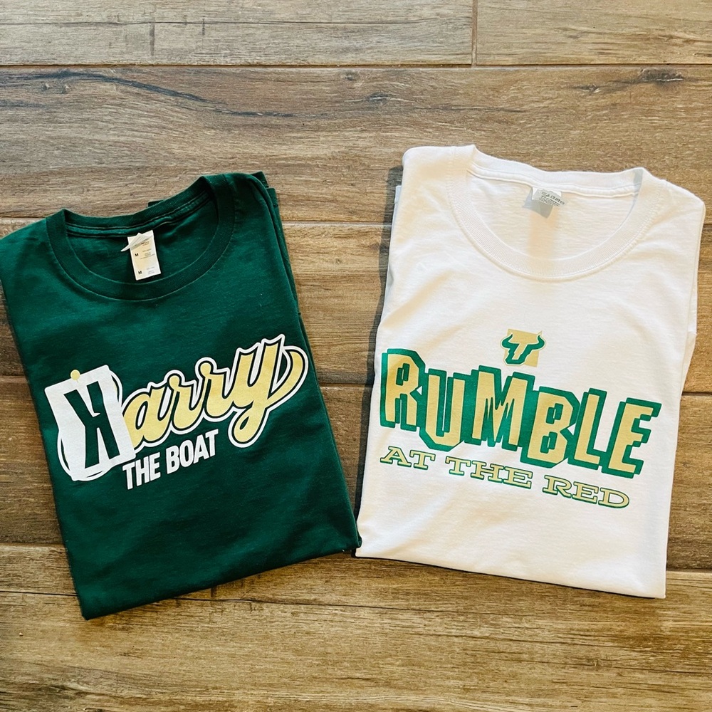 USF Bulls T-Shirt Bundle Harry the Boat & Rumble at the Red Soft Cotton Sz Med